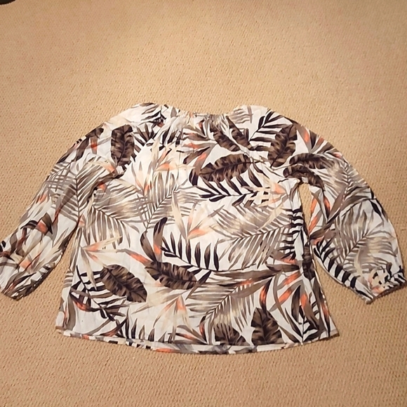 Old Navy Ladies Tunic - Picture 2 of 6